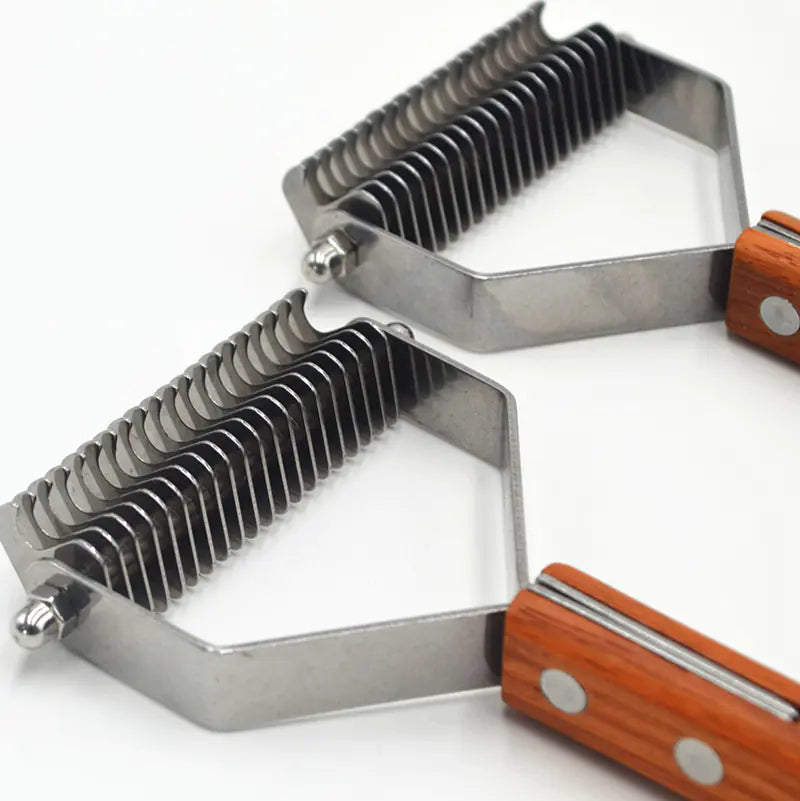 Pet Fur De-shedding Comb - In Paw Store