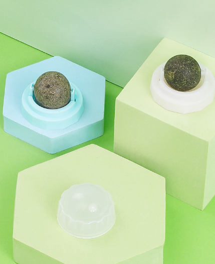 Interactive Crab Cat Mint Ball for Teeth Cleaning