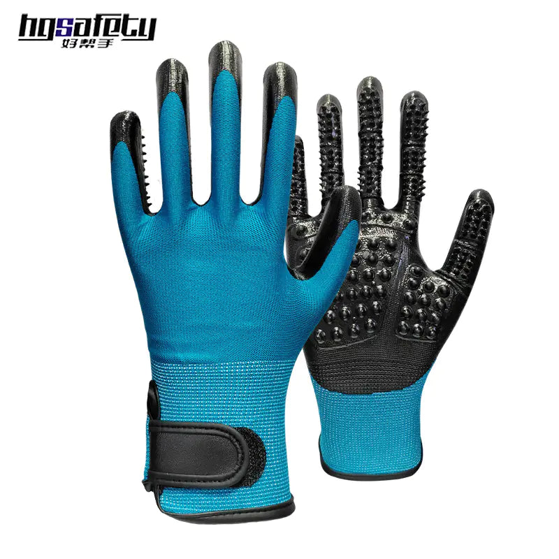 Pet Grooming Massage Gloves for Bathing and De-shedding - In Paw Store