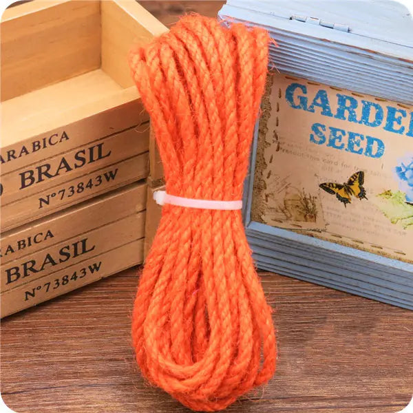 DIY Crafts and Cat Toys (10m) - In Paw Store