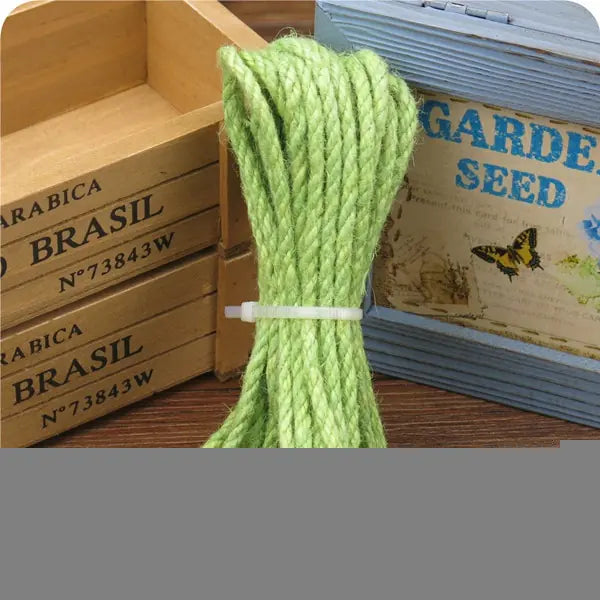 DIY Crafts and Cat Toys (10m) - In Paw Store