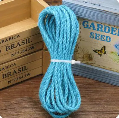 DIY Crafts and Cat Toys (10m) - In Paw Store